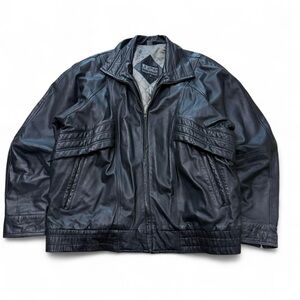 Men’s Genuine 90s Vintage Leather Jacket w/ relaxed boxy fit. Broken in Leather